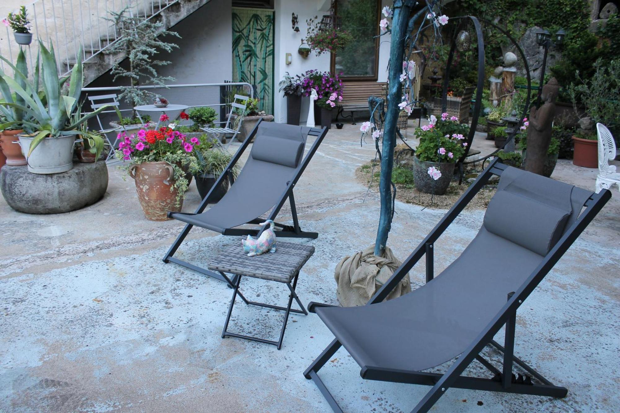 Studio Malou, Cuisine, Salle D'Eau, Terrasse Amenagee Olliergues Kültér fotó